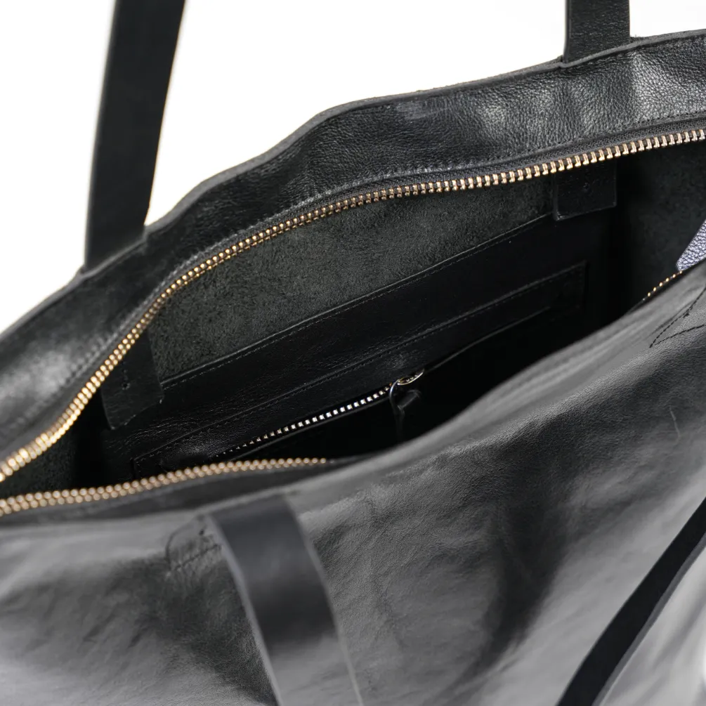 Leather Flat Tote-Black