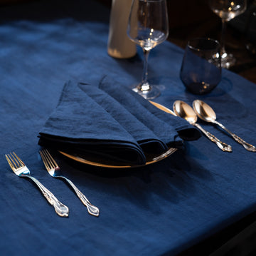 Table Cloth -Square -Robin Blue -with Table Napkins